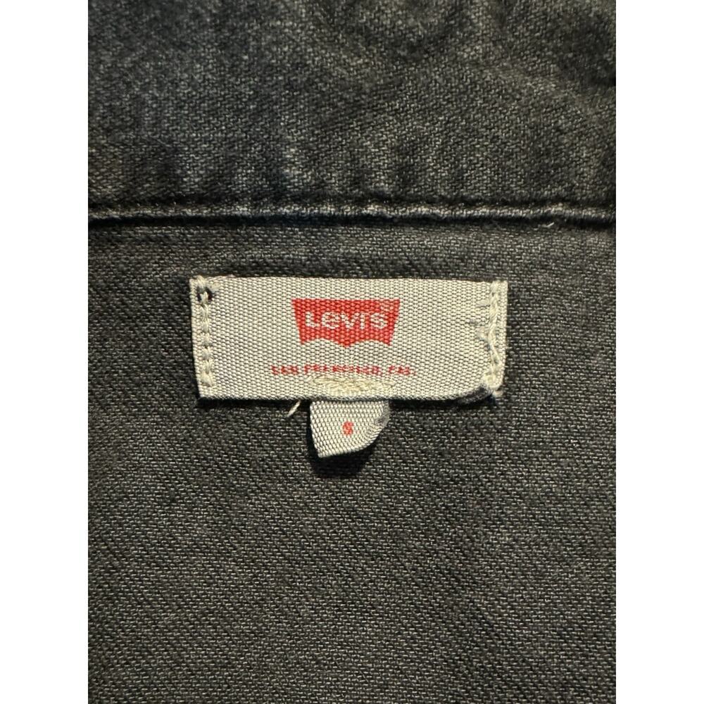 Levi’s Addison Studded Denim Jacket Women’s Small Washed Black Raw Hem Western - Picture 3 of 8